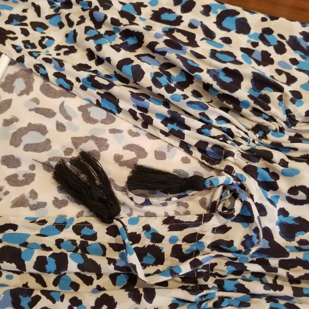 Tahari Swimsuit Cover Up Women's Medium Blue Animal Print Batwing Sleeves